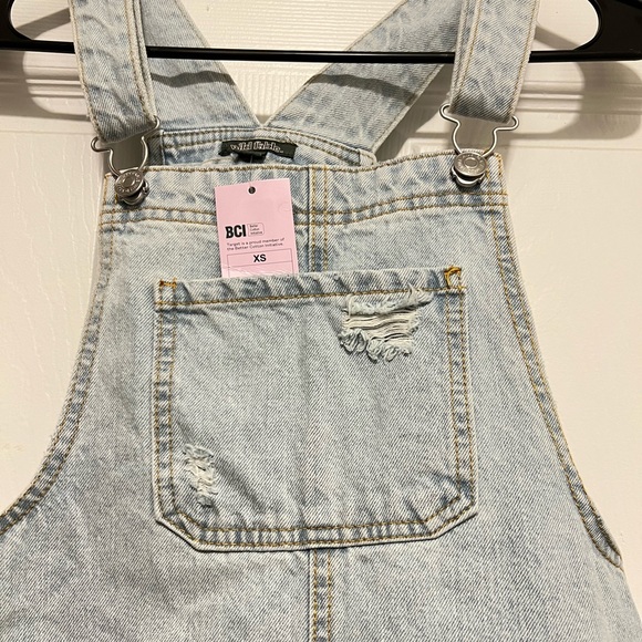 Light wash jean styled short dress- XS - Picture 2 of 3